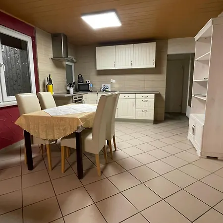 K 23 Bis 10 Personen Monteur Appartement *